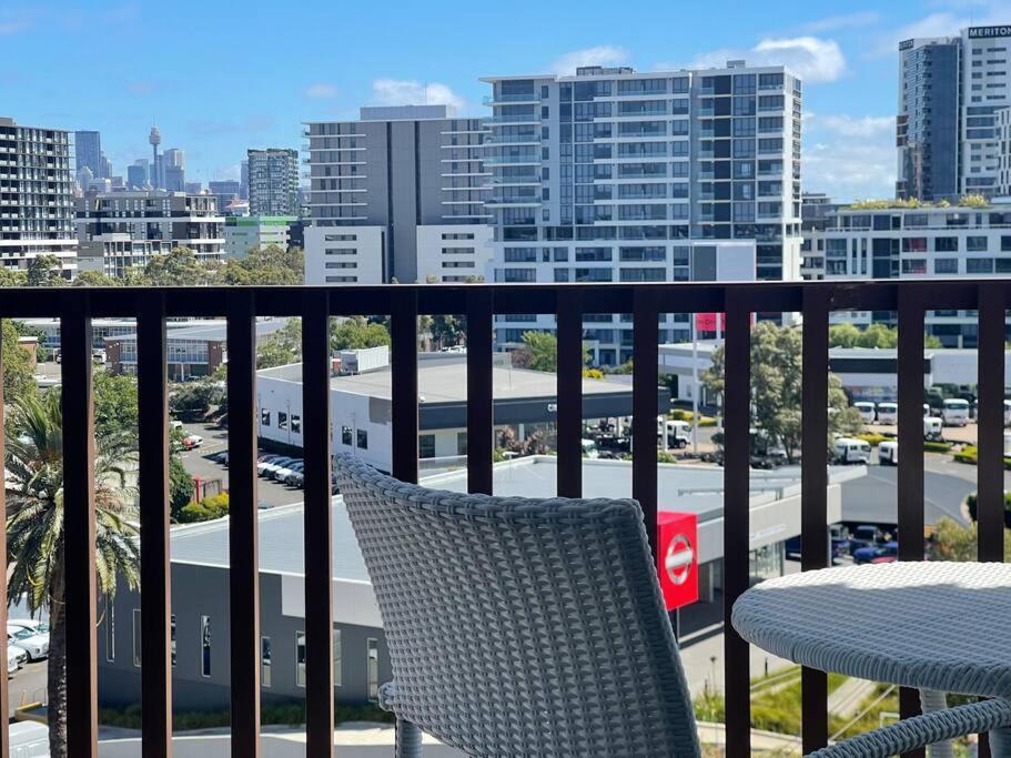 Cosy 1 Bedroom Rosebery Parking & Balcony Escape Sydney