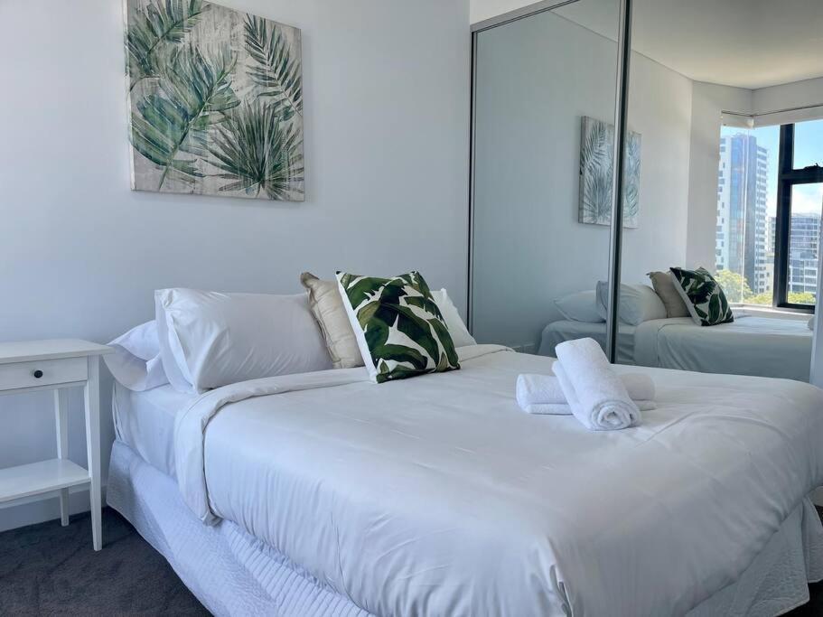 Apartment Cosy 1 Bedroom Rosebery Parking & Balcony Escape Sydney
